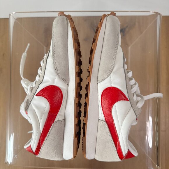 Nike Daybreak Sneakers Summit White & University Red Size 6.5 Retro Streetwear - Picture 4 of 16